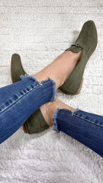 Sapatilha Feminina Verde Confortável em Camurça