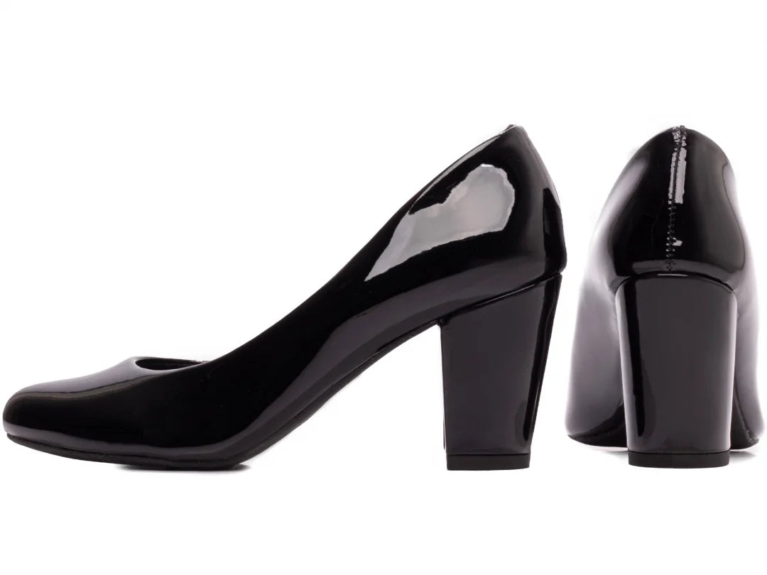 Scarpin Feminino Bico Redondo Verniz Preto Salto 7,5 cm