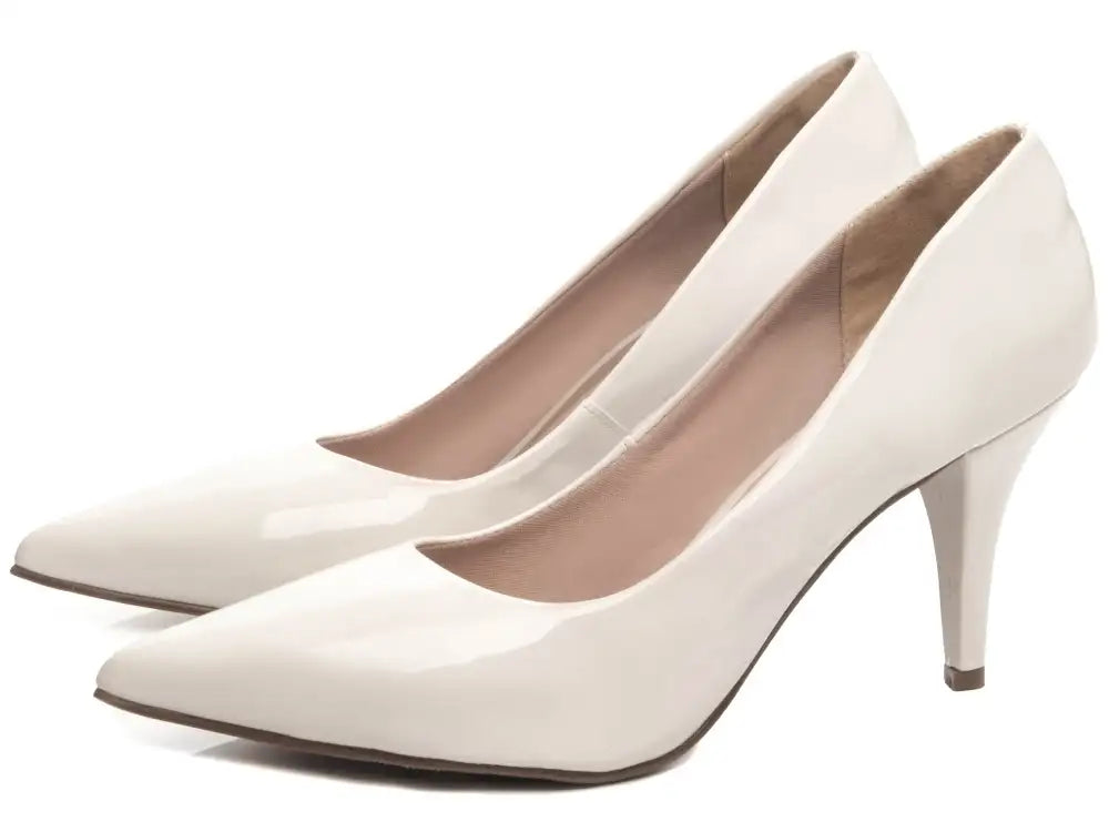 Sapato Scarpin Feminino Verniz Off White Salto Fino 8,5 cm