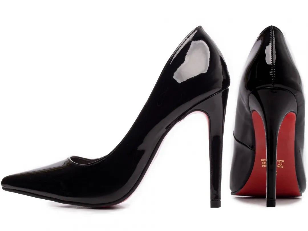 Scarpin Torricella Verniz Preto com Sola Vermelha | Hyly Prime