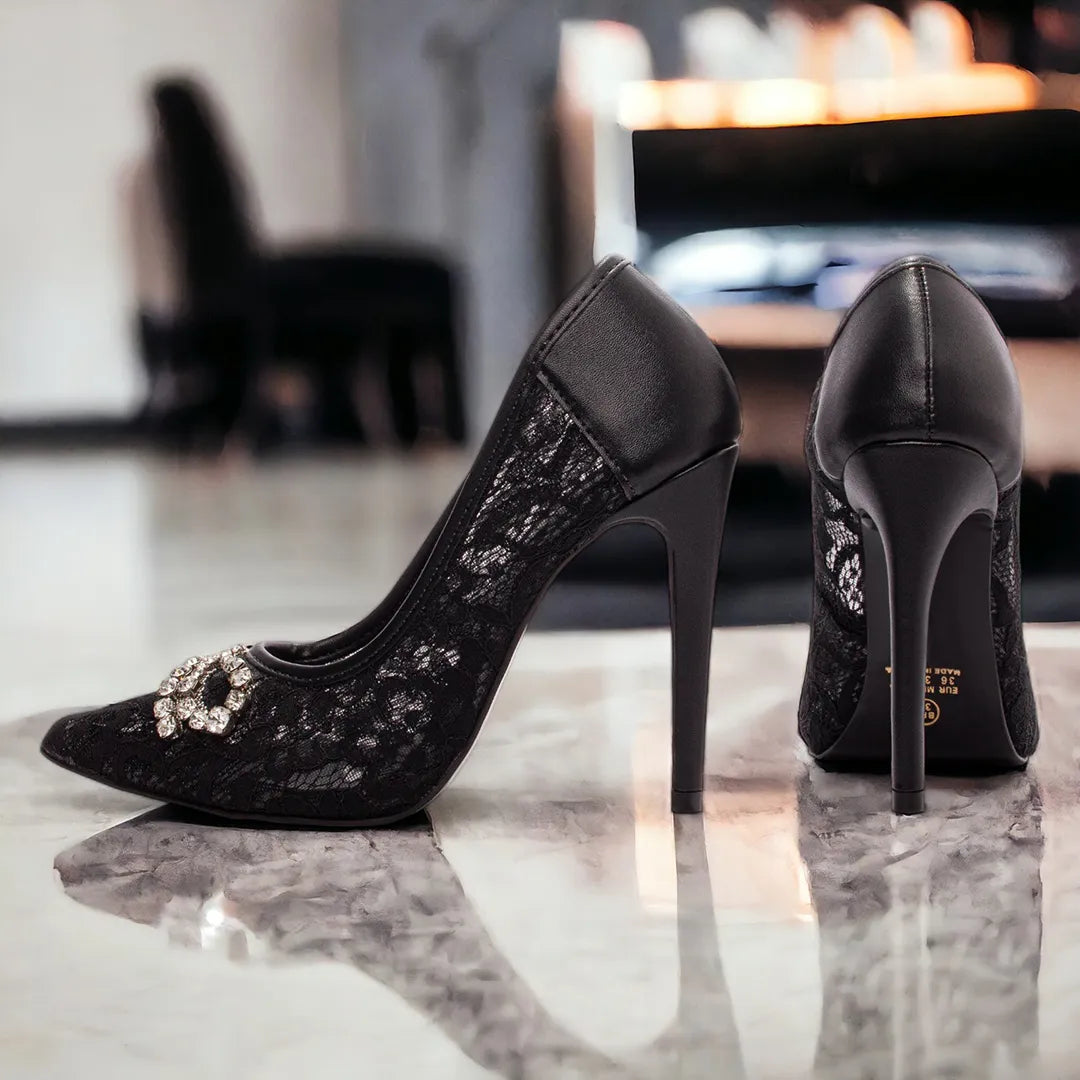 Sapato Scarpin Salto 12 Preto com Laço de Strass