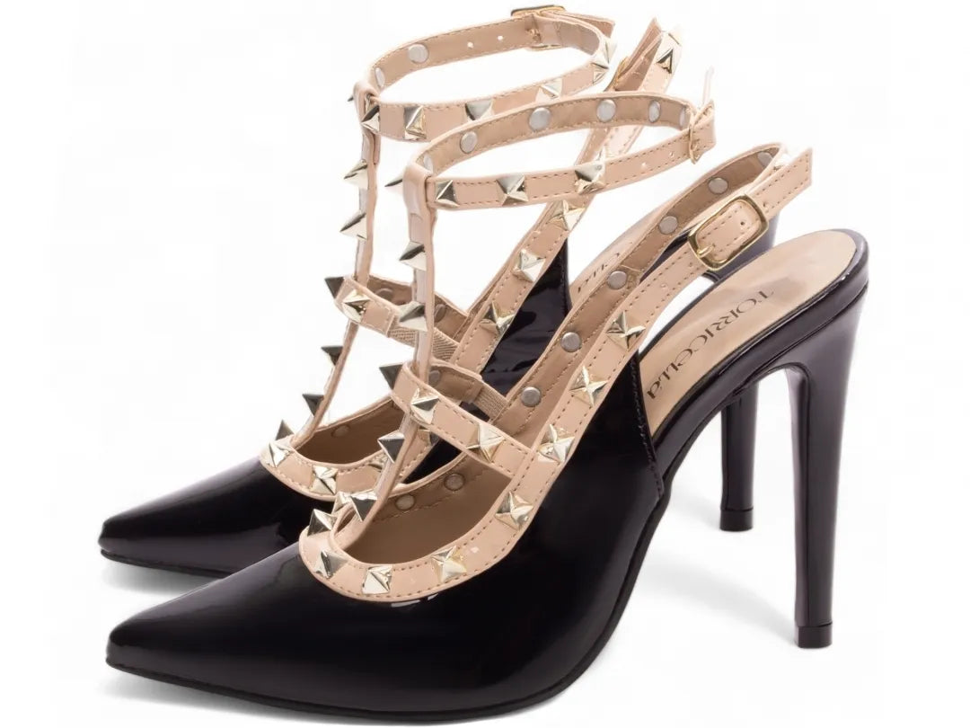 Sapato Scarpin Salto 12 Apliques de Pirâmide na cor Dourado