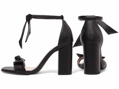 Sandália Feminina Preta Elegante com Laço e Salto Médio