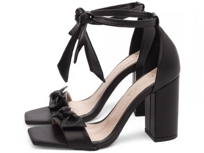 Sandália Feminina Preta Elegante com Laço e Salto Médio