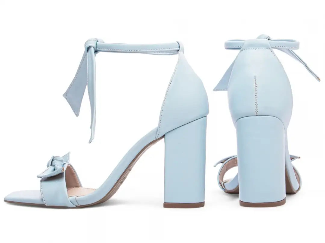 Sandália Feminina Azul em Napa com Salto Fino 8,5 cm