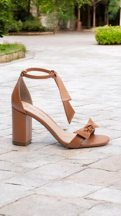 Sandália Feminina Napa Caramelo com Laço Nó Salto 8,5 cm