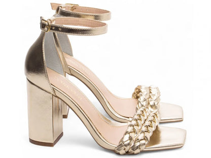 Sandália Feminina Ouro Light com Tiras Trançadas Salto 8,5 cm